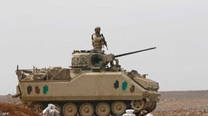 الجيش: مقتل مهربين وإصابة اخرين وضبط مخدرات على الحدود السورية