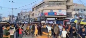 فرح ورصاص بالهواء في غزة ابتهاجا بموافقة حماس على الهدنة