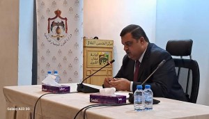 الحكومة: الدولة بكل أجهزتها جادة بمكافحة المال الأسود