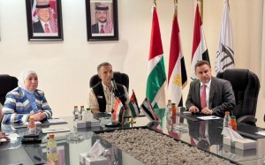 وزيرة النقل  :  الجسر العربي  يعمل وفق خطة  مدروسة لمواكبة  متطلبات  النقل البحري  وضمن رؤية التحديث الاقتصادي للحكومة