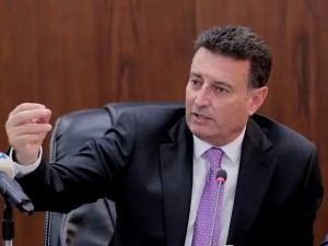 الصفدي يوضح آالية الانتخاب ويدعو الناخبين الاردنيين لانتخاب حزب الميثاق رقم 8 (فيديو)