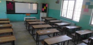 إنهاء تكليف معلمي الإضافي المضربين عن العمل بمخيم الزعتري