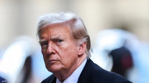 ترمب يهدد بالدعوة لإلغاء وقف إطلاق النار بعد قرار حماس