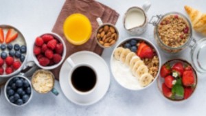 6 أطعمة لا تتناولها فى الإفطار.. تسبب الارتجاع وحموضة المعدة