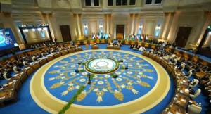 القمة العربية الطارئة تتبنى الخطة المصرية لإعادة إعمار غزة