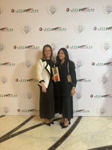 تكريم البنك الأردني الكويتي لمشاركته في رعاية "رالي وادي القمر للملاحة"