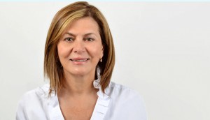 من هي المرأة الوحيدة في الحكومة السورية الجديدة؟