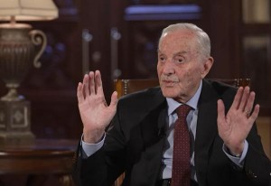 عبيدات يكشف كواليس استقالة حكومته وأحداث مفصلية من تاريخ الأردن