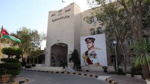 وزارة الداخلية تُقر قانون الإقامة المعدل وتواصل تسهيل عودة اللاجئين السوريين