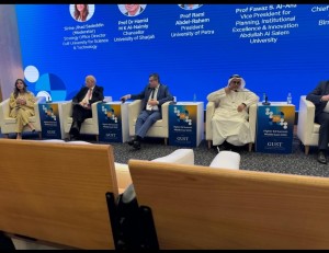 رئيس جامعة البترا يشارك في قمة "كيو اس" للتعليم العالي في الكويت