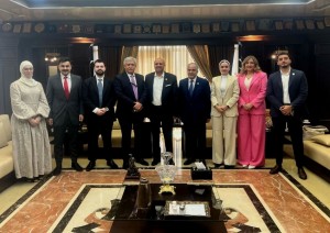 بالصور .. د.ماهرالحوراني يرعى افتتاح معرض "بريدج" للجامعات الدولية في عمان الأهلية