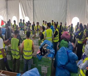 عمان الاهلية تنظم حملة تطوعية لدعم بنك الملابس بالتعاون مع الهيئة الخيرية الأردنية الهاشمية