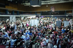 بالصور ... كرنفال احتفالي بهيج في عمان الأهلية بعيد الاستقلال