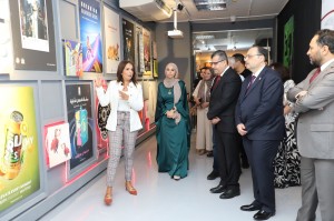 رئيس جامعة البترا يفتتح معرض "رواية" ويوم كلية العمارة والتصميم العلمي