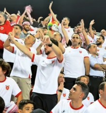 ما الذي أزعج ولي العهد خلال مباراة المنتخب في عُمان؟