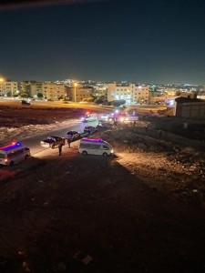 سقوط بقايا صاروخ في منطقة خالية بقرية في إربد .. صورة