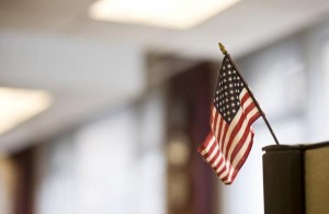 الخارجية الأمريكية تدعو رعاياها إلى مغادرة إيران فوراً