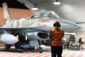 إسرائيل تطلب رسميا من أمريكا وأوروبا مساعدتها ضد إيران