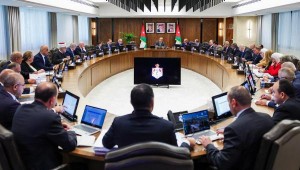 اشتراط اجتياز اختباري قدرات لمعادلة شهادات التوجيهي والاقامة مع ولي أمر