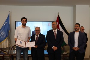 عمان الأهلية تكرم نخبة من طلبتها المتميزين في مختلف المجالات