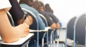 طلبة التوجيهي يشكون امتحان الرياضيات: ضربونا