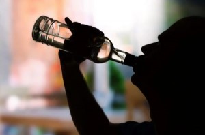 ارتفاع إصابات مجزرة المشروبات الكحولية إلى 27 .. وتواجد أمني كثيف في مستشفى دير علا