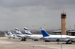 "الحوثيون" يعلنون استهدافهم مطار بن غوريون في تل أبيب بـ"صاروخ فرط صوتي"