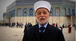 الاحتلال يستدعي خطيب الاقصى ويقرر ابعاده