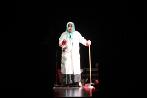 ضمن جرش الـ39 "أنا كارمن" عندما تتحول خشبة مسرح المونودراما إلى مرآة نسوية صادقة