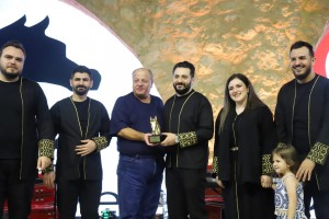 جمهور مهرجان الفحيص يعيش الطرب مع فرقة تكات السورية وباسل جريسات