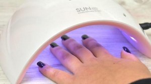 الغذاء والدواء تقرر سحب طلاء الأظافر "الجل كلر" من الأردن