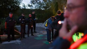 "يوم غضب وشلل".. فرنسا على صفيح ساخن واعتقال 295 شخصاً