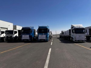 الأردن وقطر يرسلان 41 شاحنة مساعدات إغاثية إلى سوريا