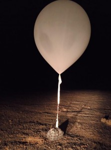 الجيش يحبط 3 محاولات تهريب مخدرات بواسطة بالونات موجهة