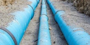 مياهنا: خلل فني طارئ على الخط الناقل الرئيسي على طريق المطار