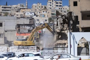 إزالة منازل ومتاجر .. الأمانة تباشر بالمرحلة الرابعة من تطوير المحطة