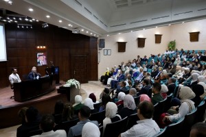 رئيس عمان الأهلية يلتقي أعضاء الهيئة التدريسية القدامى والجدد