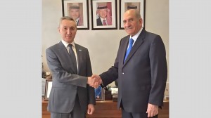 بحث التعاون بين شركة الفوسفات وسفارة كازاخستان