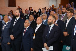 بالصور...حفل افتتاح وفعاليات اليوم الأول لقمة " التايمز 2025" في عمان الاهلية