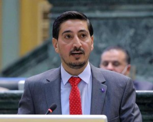 القطاونة يطالب بتأجيل الرسوم الجامعية لحين صدور نتائج المنح والقروض