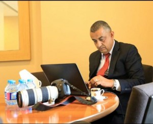 المهندس عمرو ابو عنقور يكتب أيمن بيك… عينٌ تلتقط الوطن وتروي حكاياته في صمت