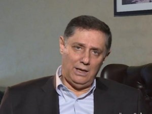 عصر التفاهة: القيادة، التعليم، والعمل في عالم بلا جوهر