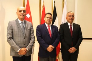 في ذكرى تأسيسها الأربعين  . وقفة وفاء وتكريم     شركة الجسر العربي  ، البحر بيتكلم عربي   ...