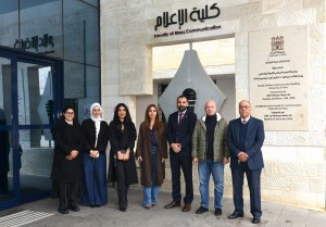 رئيس جامعة البترا يكرّم الإعلاميتين فرح وحلا يغمور تقديرًا لمسيرتهما المهنية المتميزة