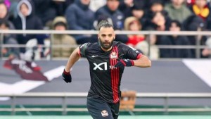 يزن العرب مرشح لجائزة افضل لاعب في الموسم بنادي سيؤول الكوري