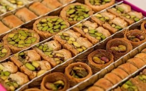 ما حقيقة ارتفاع أسعار الحلويات في الأردن؟