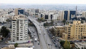 طقس بارد نسبيًا يسبق منخفضًا ماطرًا بشكل غزير