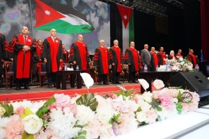 بالصور ... دولة الكباريتي يرعى اليوم الأول لإحتفال عمان الأهلية بتخريج طلبتها للفصل الأول من الفوج