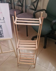 مشروع ريادي لجمعية بادري: تحويل مخلفات اليافطات الانتخابية إلى بيوت بلاستيكية