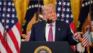 ترامب: نظام إيران سيسقط لكن ليس فوراً